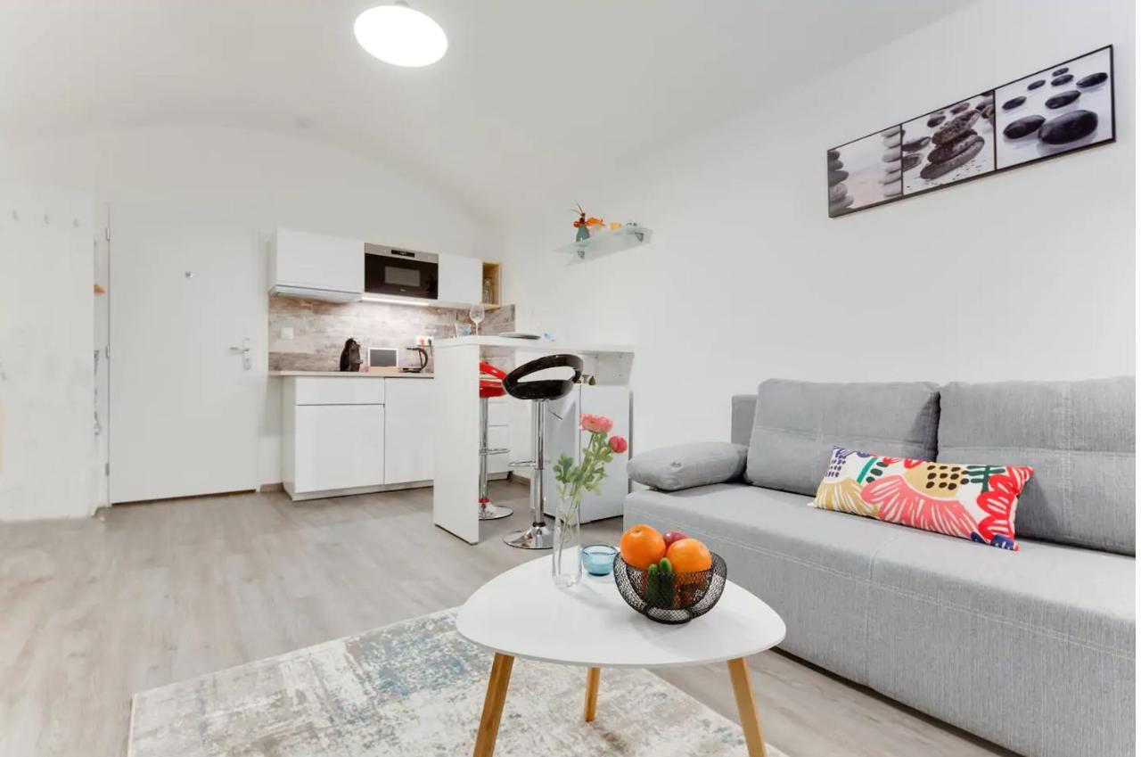 Private Studio By Hosts Apartamento